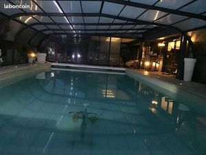 Longère rénovée  avec piscine couverte  sans vis à vis  à 5 mn de Châteaubriant