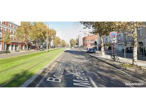 Boutique 81 m² PARIS