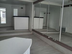 A saisir local commercial a bagneres de luchon