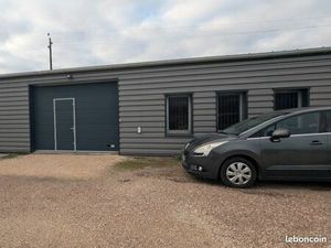 Local de 120M2 au nord de BLois