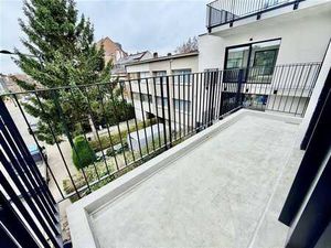 Sublime studio NEUF + terrasse en L (top situation)!