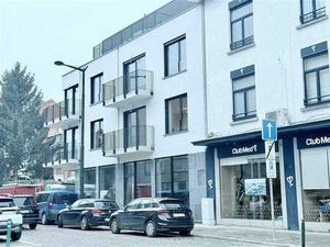 Sublime studio NEUF + terrasse en L (top situation)!