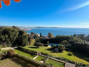 Superbe dernier étage vue mer