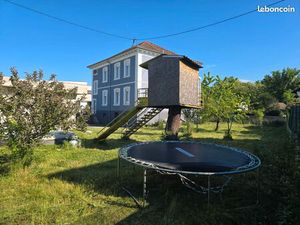 A saisir BELLE MAISON DE MAITRE 9 ares constructibles