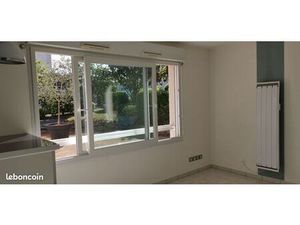 Appartement 2 pieces (t1 bis) reze