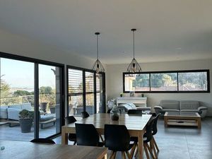 Maison 6 pièces 277m2