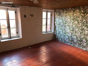 Double maison a vendre dans un village