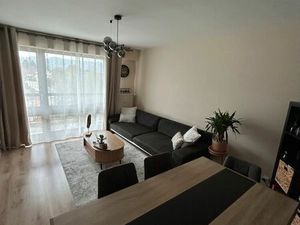 Beau T3 lumineux de 63 m² – Dernier étage sans vis-à-vis – Vue sur le Salève – Meublé