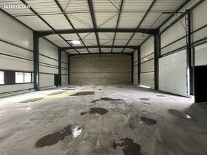 LOCAL Stockage 315m2 à Allonzier