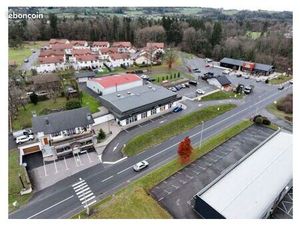 LOCAL COMMERCIAL 203 M2 à VIUZ EN SALLAZ