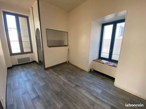 Appartement F2 – 1er étage – Centre-ville de Clamecy