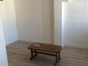 Studio – 1er étage – Centre-ville de Clamecy