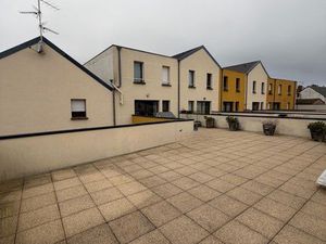 Maison de ville 95m2 avec grande terrasse