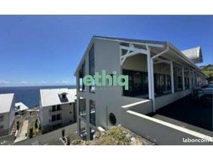 Local d'activité 49 m²