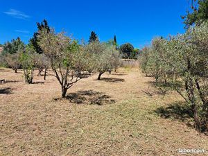 Terrain 541 m² Aix-en-Provence