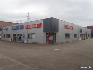 Locaux commerciaux à louer