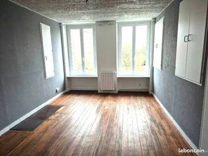 Appartement 53.25 m2 trois pièces 1 étage + terrasse + parking