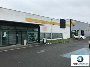 Local commercial 660 m²