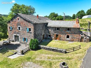 Ferme 10 pièces 223 m²