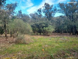 Terrain 967 m² Sainte Anastasie Sur Issole