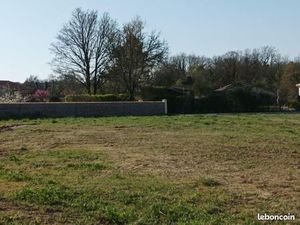 Terrain 430 m² Soyaux
