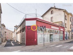Immeuble 593 m² Craponne Sur Arzon