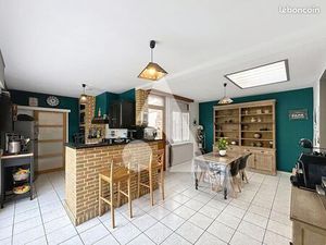 Maison 5 pièces 160 m²