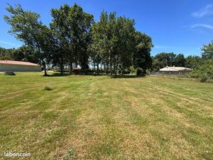 Terrain 1 348 m² Saint Jean D Illac