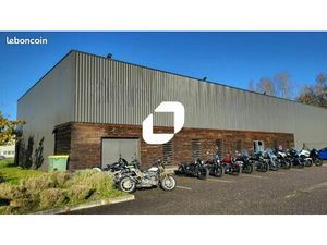 Local commercial 700 m²