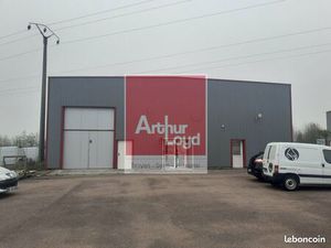 Local d'activité 550 m²
