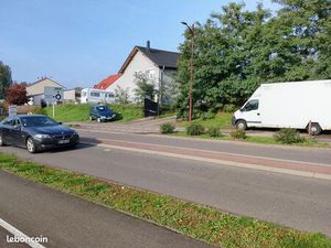 Lot de 3 maisons avec grand terrain (45 ares)