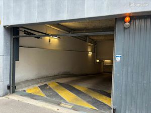 Parking 12m² à Paris 13