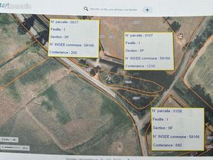 À vendre terrain divisé en trois parties