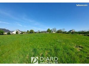 Terrain 1240 m² Saint-Cyr-le-Gravelais