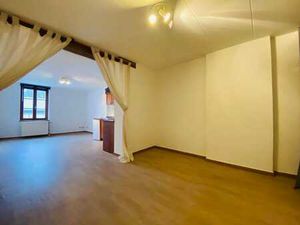 Spacieux studio à Forrières