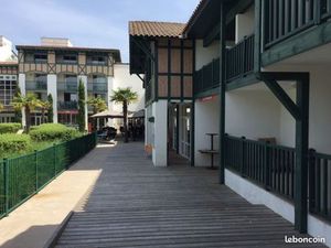 Locaux commerciaux loués  rentabilité nette 8%