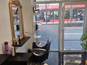 Local commercial faible loyer 800