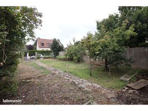 Terrain 3 pièces 56 m²