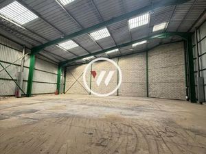 Local d'activité 2 000 m²