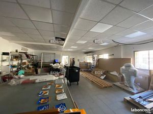 Local d'activité 145 m²