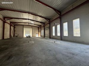 Local d'activité 430 m²