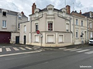 A vendre Immeuble LAVAL Centre