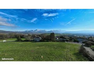 Très beau terrain viabilisé sur les hauteurs de Poisy