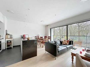 Quartier européen : Bel appartement neuf 2 ch. + terrasse