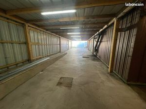 Local de stockage à louer 160 m²