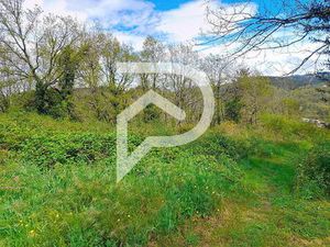 Terrain constructible viabilisé à vendre