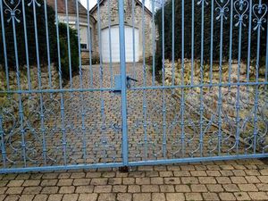 F2 a louer au rez de chaussée