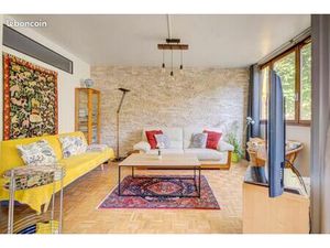 Bel appartement rénové  grand et lumineux