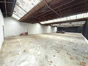 DÉPÔT/HANGAR DE 3A 71CA (lot 6)