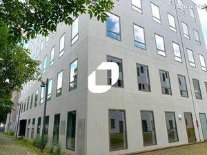 Bureaux 1 808 m²